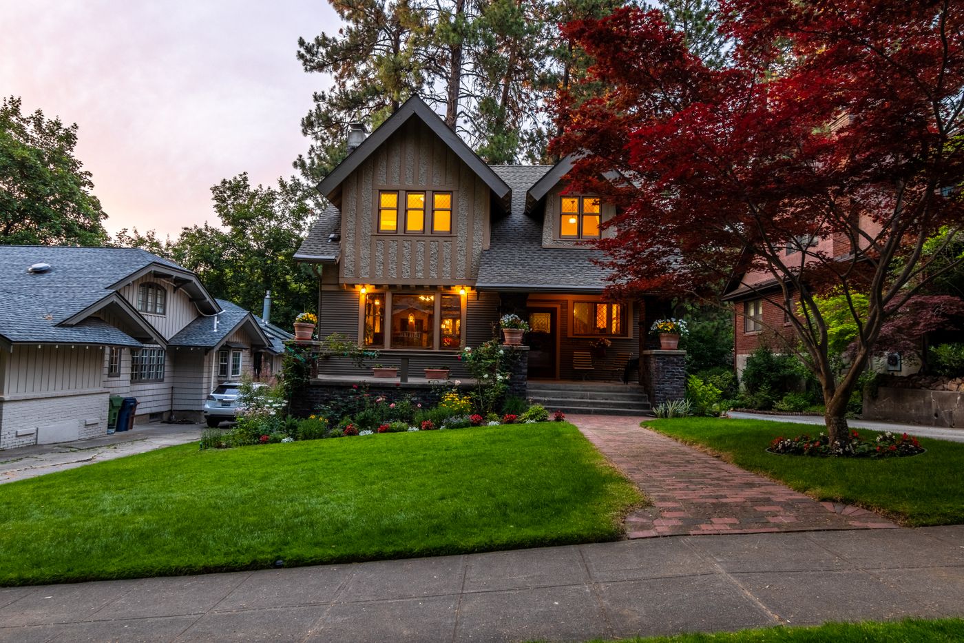 Established home with mature trees in Diamond Oaks, Roseville, CA